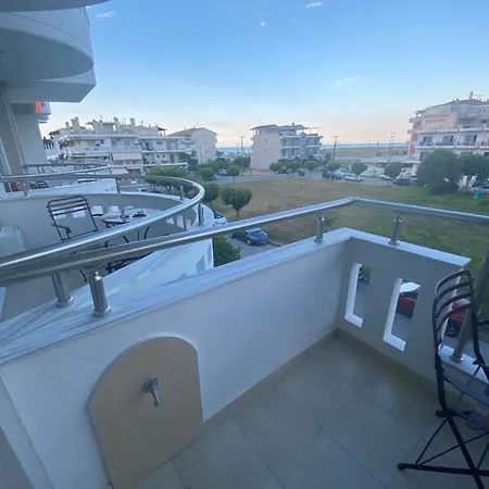 Klio Apartments And Studios Neoi Poroi Exterior photo